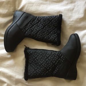 Jonie Totes Faux Fur lined Boots